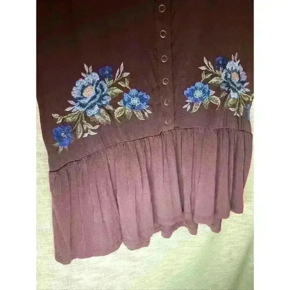 American Eagle Soft & Sexy Top Size Small Purple Plum Embroidered AE - Picture 5 of 12